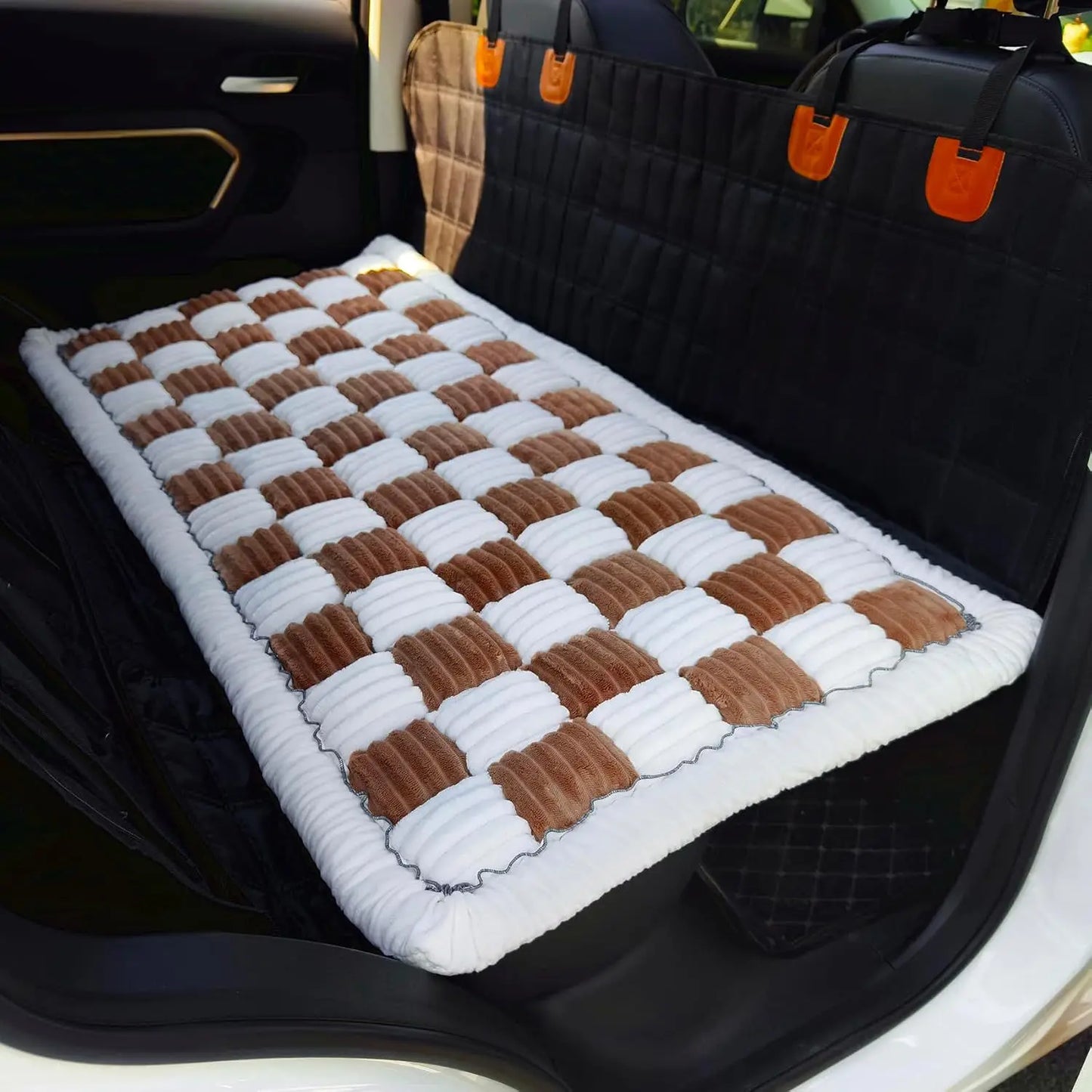 Thick Seat Cushion, Plush Car Cushion, Pet Rear Seat Grid Dog Bed, Sleeping Fart Cushion, Medium-Sized Dog Special